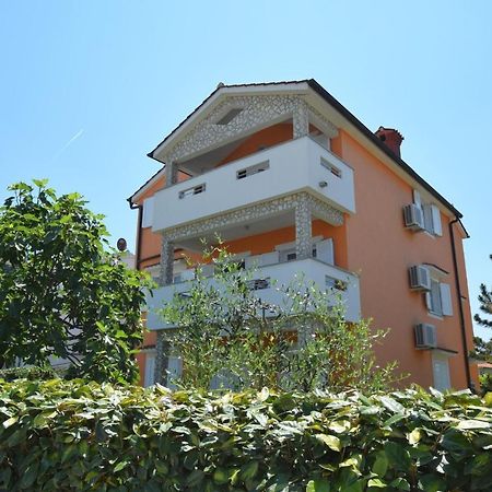 Apartments Gabrijel Malinska Εξωτερικό φωτογραφία