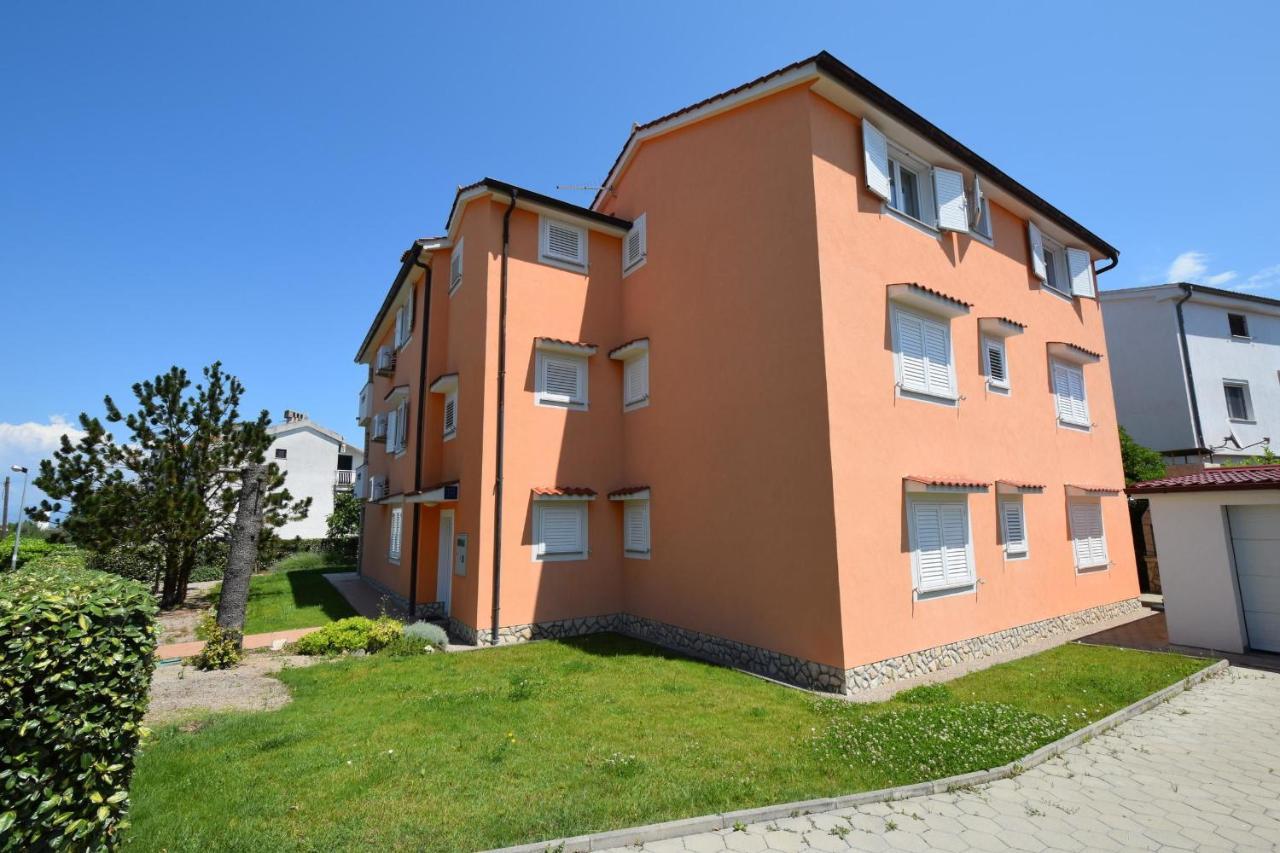 Apartments Gabrijel Malinska Εξωτερικό φωτογραφία