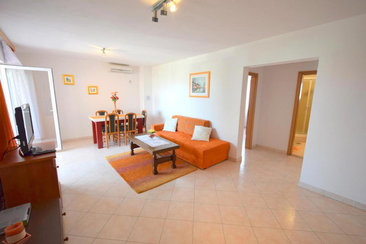 Apartments Gabrijel Malinska Εξωτερικό φωτογραφία