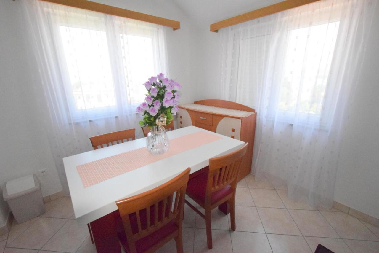 Apartments Gabrijel Malinska Εξωτερικό φωτογραφία