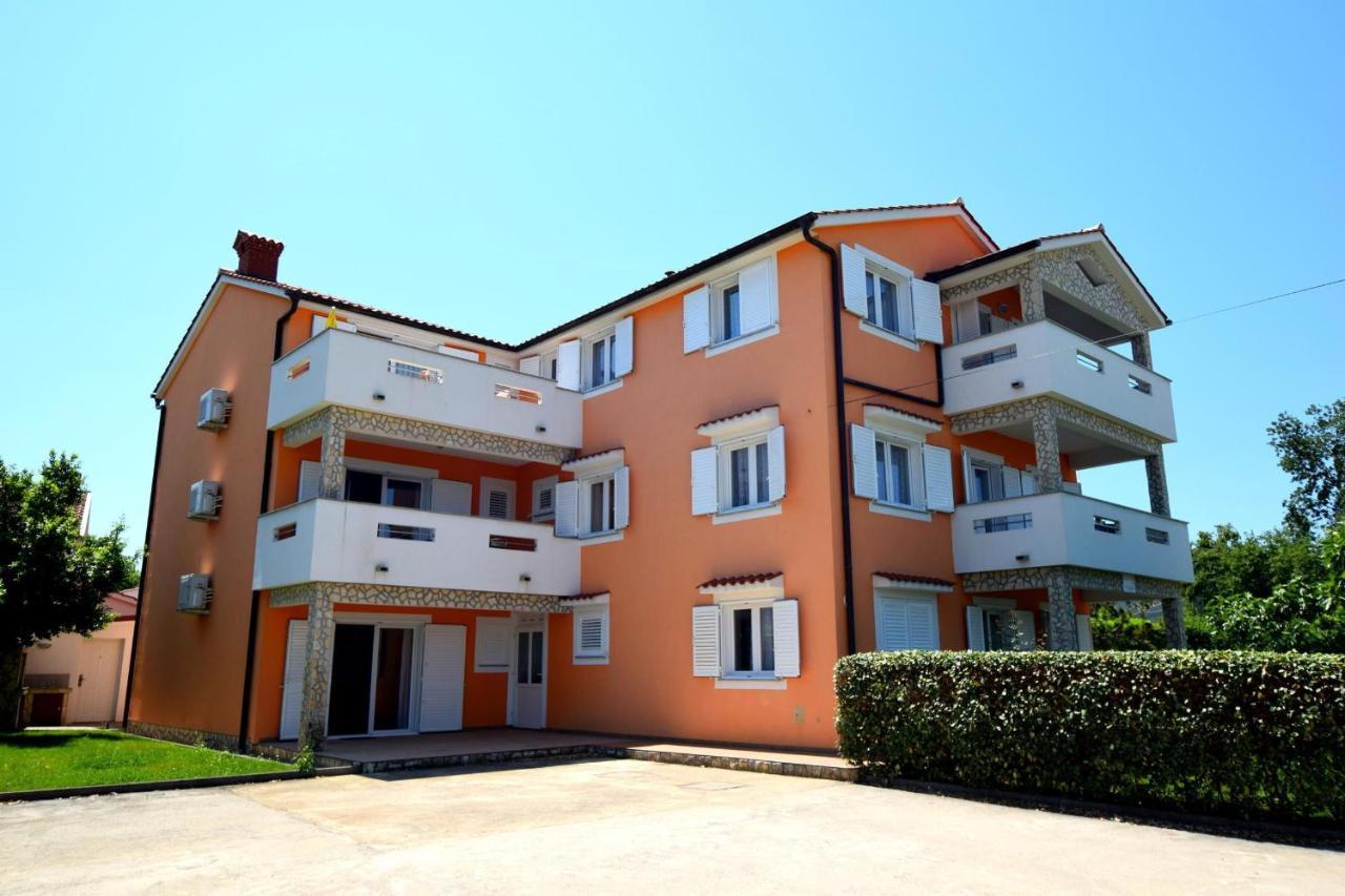 Apartments Gabrijel Malinska Εξωτερικό φωτογραφία